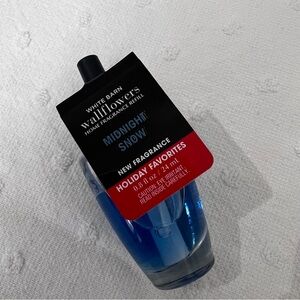 Bath and body works Midnight Snow Wallflower fragrance